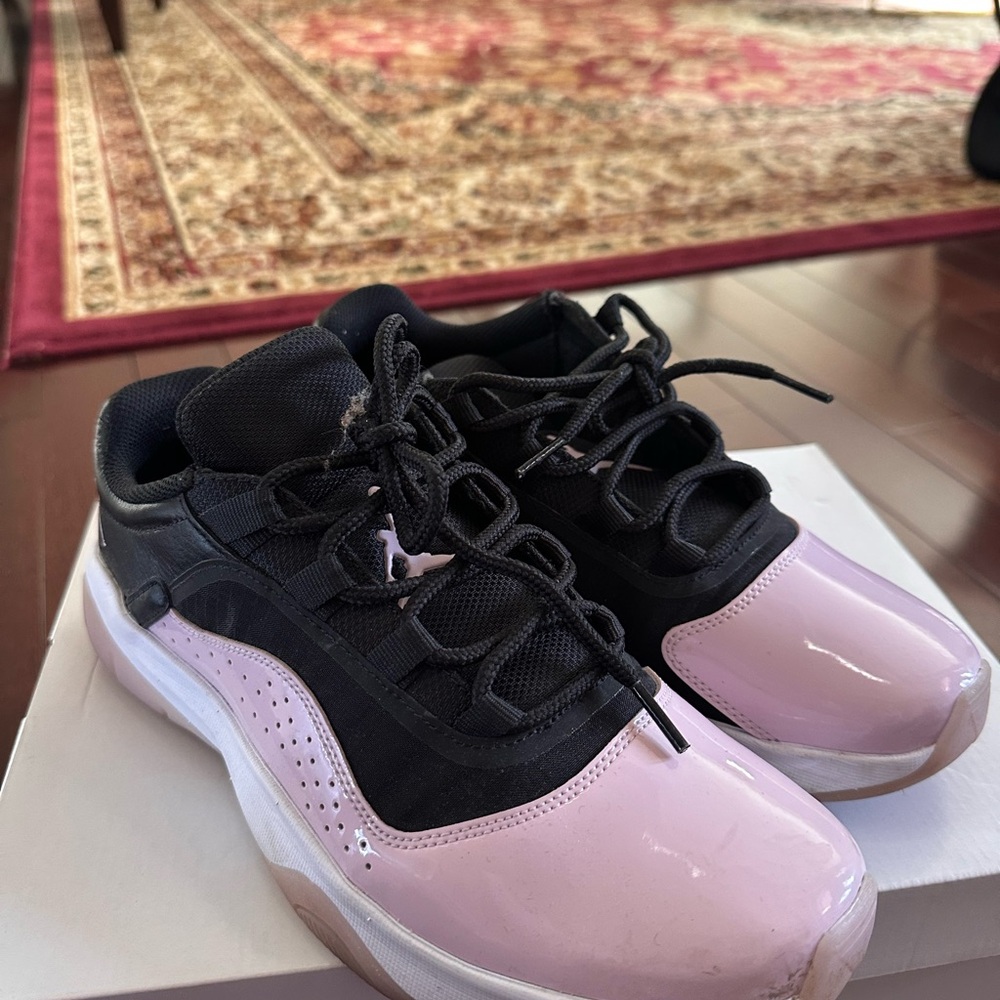 Jordan 11 Sneakers
